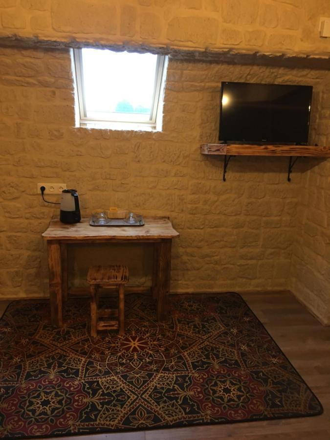 Chambre D'Hote Medieval Du Vieux Bourg Chailloue Eksteriør bilde